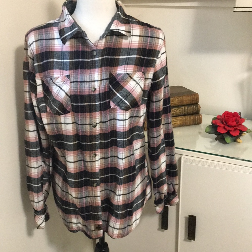 Plaid Button-Up Shirt - Black, White, Pink Size L